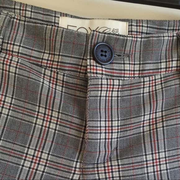 Vintage Fox Shorts - Picture 3 of 11